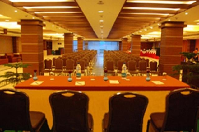 Baba Resorts Dharampur Dharampur  Buitenkant foto
