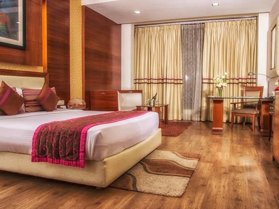 Baba Resorts Dharampur Dharampur  Buitenkant foto