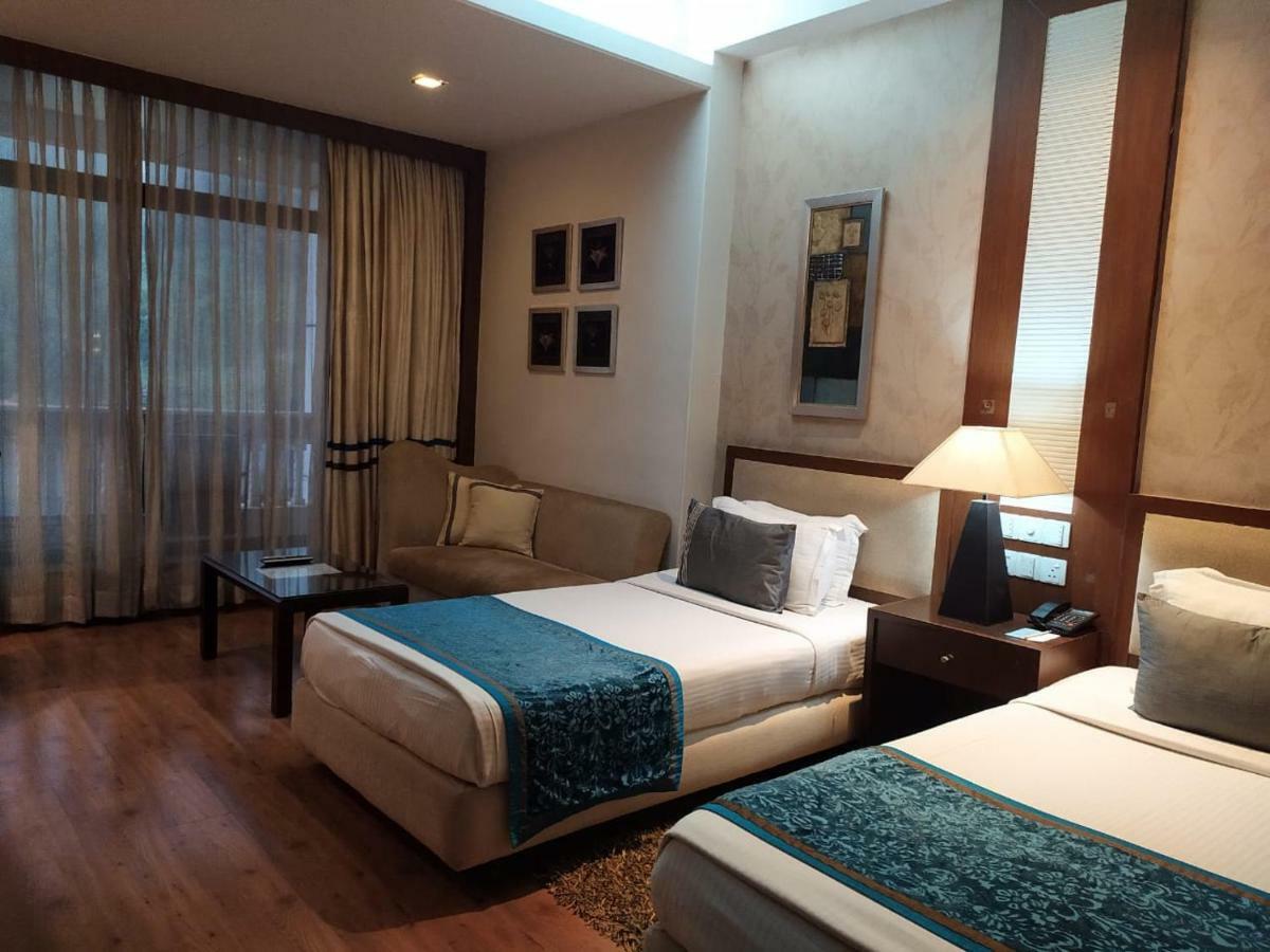 Baba Resorts Dharampur Dharampur  Buitenkant foto