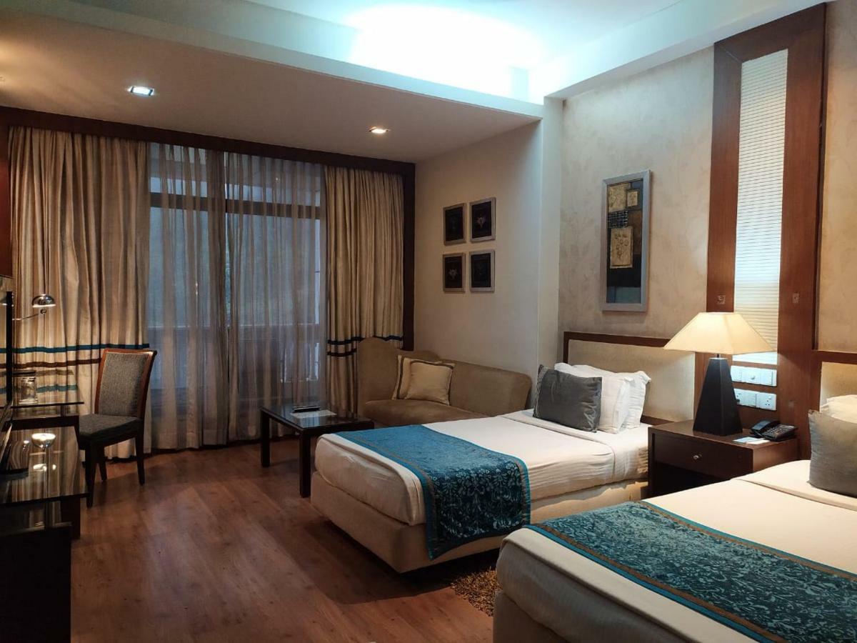 Baba Resorts Dharampur Dharampur  Buitenkant foto